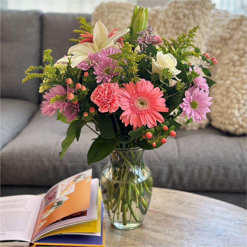 Pastel Tradition - A Florist Original – Boston City Florist, Boston MA