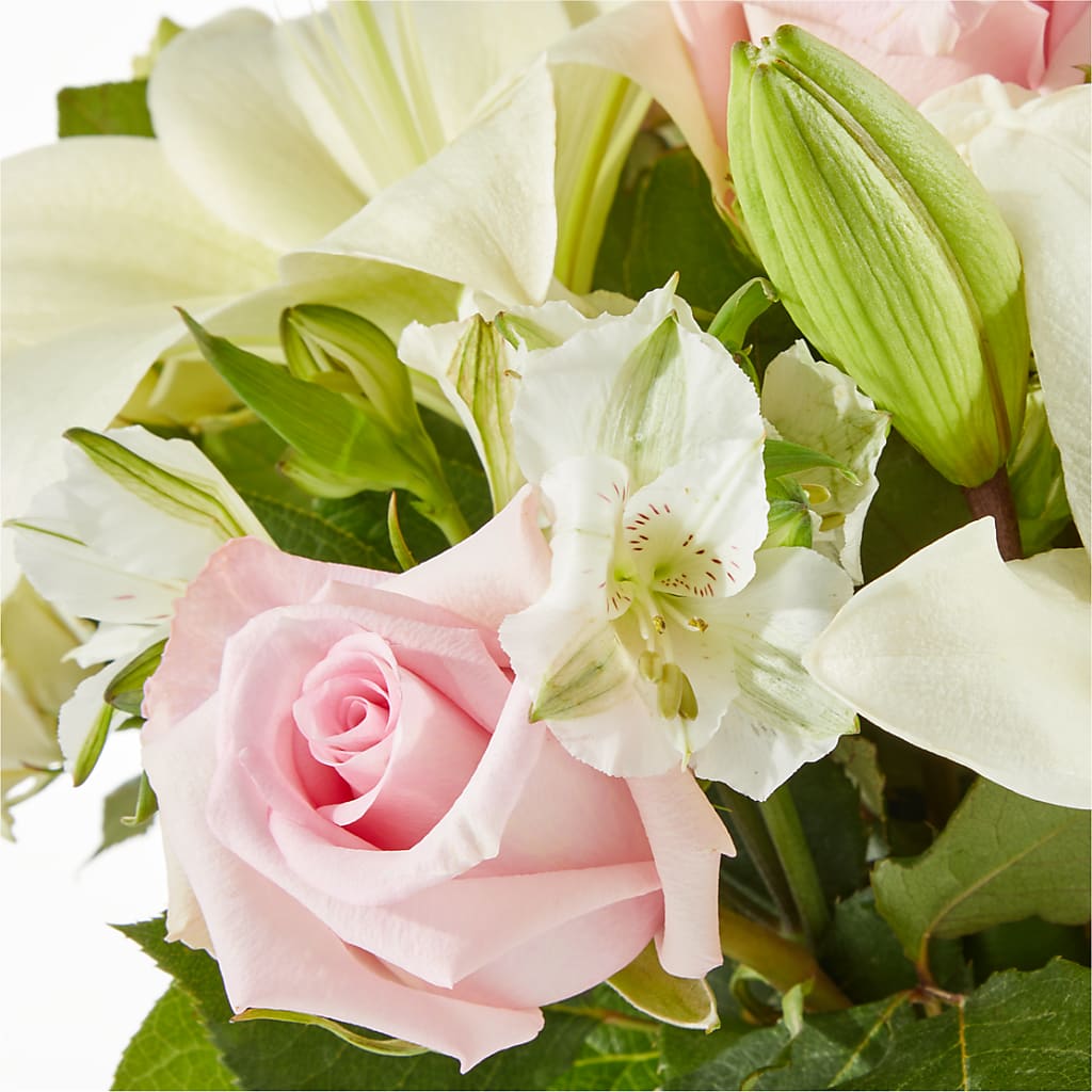 Kindhearted Bouquet –  Boston City Florist, Boston MA